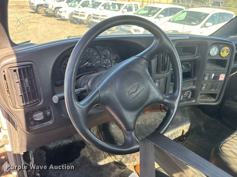 image for item EO0674 2008 Chevrolet C4500 flatbed truck