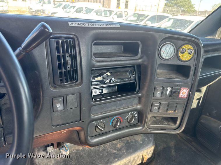 image for item EO0674 2008 Chevrolet C4500 flatbed truck