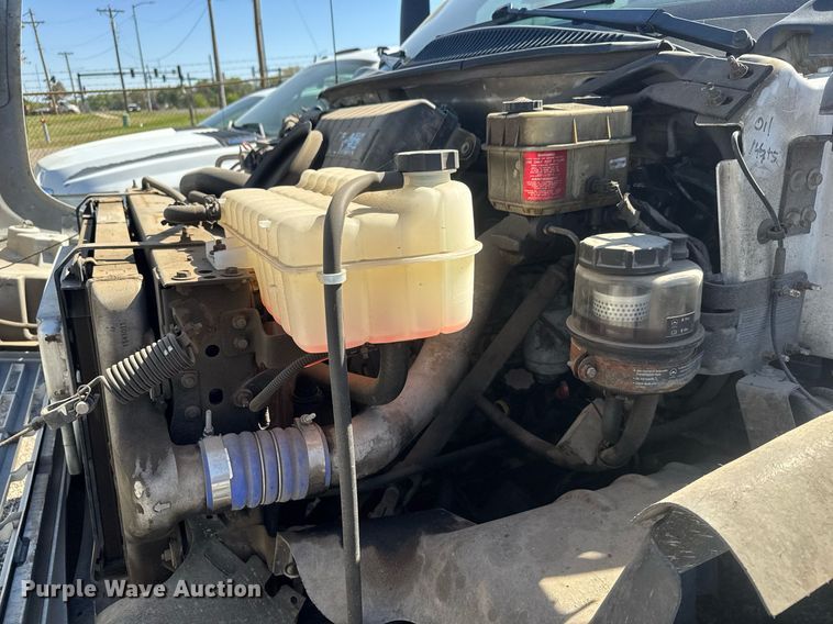 image for item EO0674 2008 Chevrolet C4500 flatbed truck