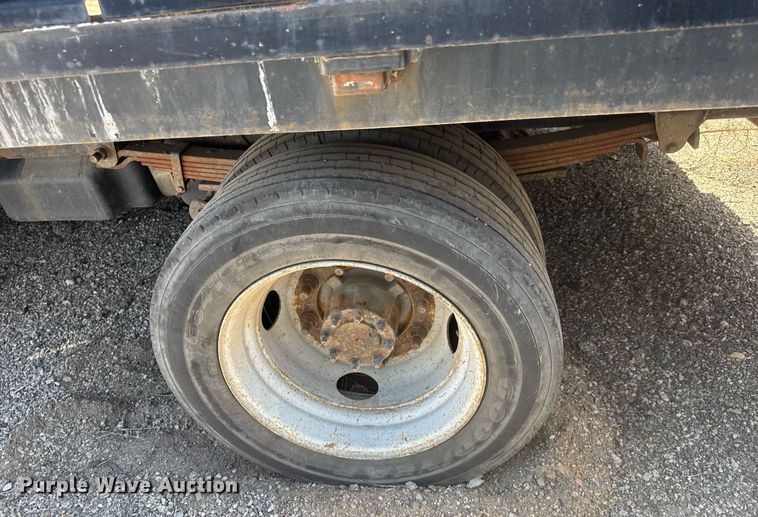 image for item EO0674 2008 Chevrolet C4500 flatbed truck