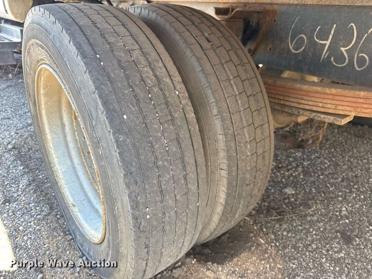 image for item EO0674 2008 Chevrolet C4500 flatbed truck