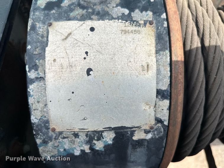 image for item EO0675 1996 International 4900 tow truck