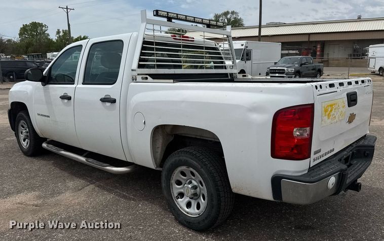 image for item EO0678 2011 Chevrolet Silverado 1500  Crew Cab pickup truck