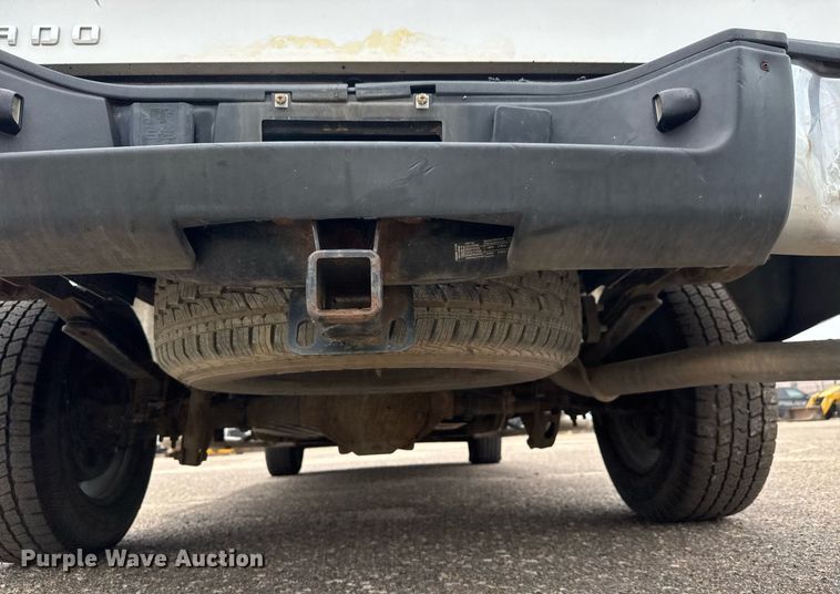 image for item EO0678 2011 Chevrolet Silverado 1500  Crew Cab pickup truck