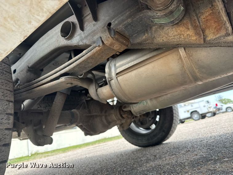 image for item EO0678 2011 Chevrolet Silverado 1500  Crew Cab pickup truck