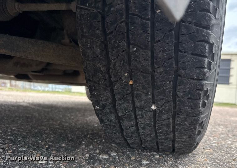 image for item EO0678 2011 Chevrolet Silverado 1500  Crew Cab pickup truck