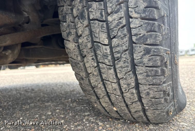 image for item EO0678 2011 Chevrolet Silverado 1500  Crew Cab pickup truck