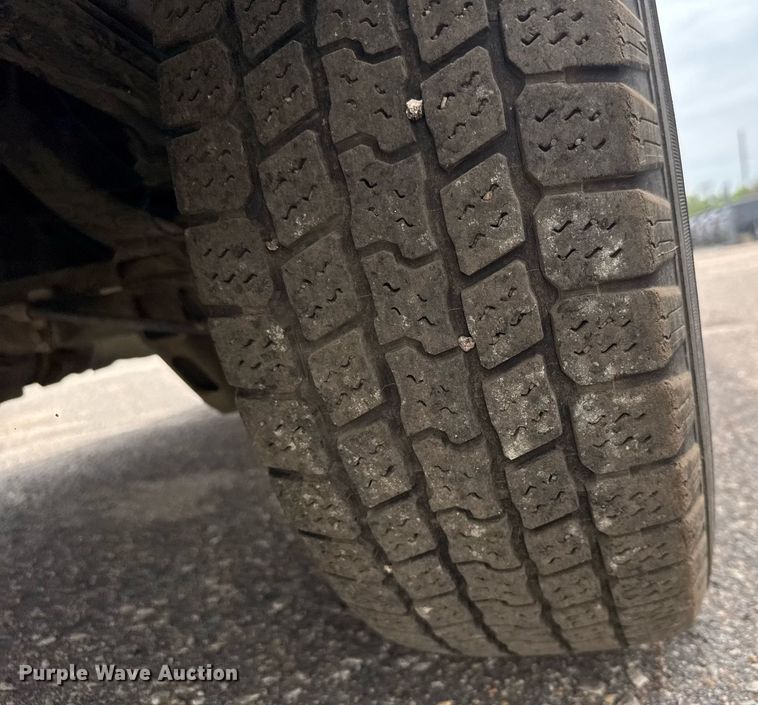 image for item EO0678 2011 Chevrolet Silverado 1500  Crew Cab pickup truck