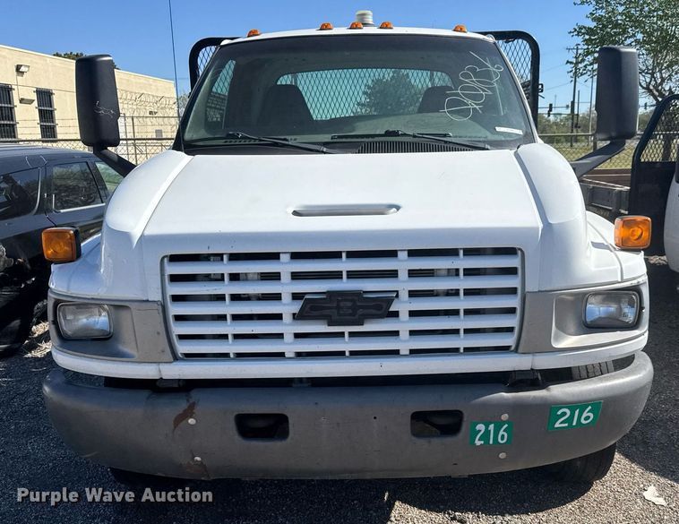 image for item EO0680 2008 Chevrolet C4500 flatbed truck