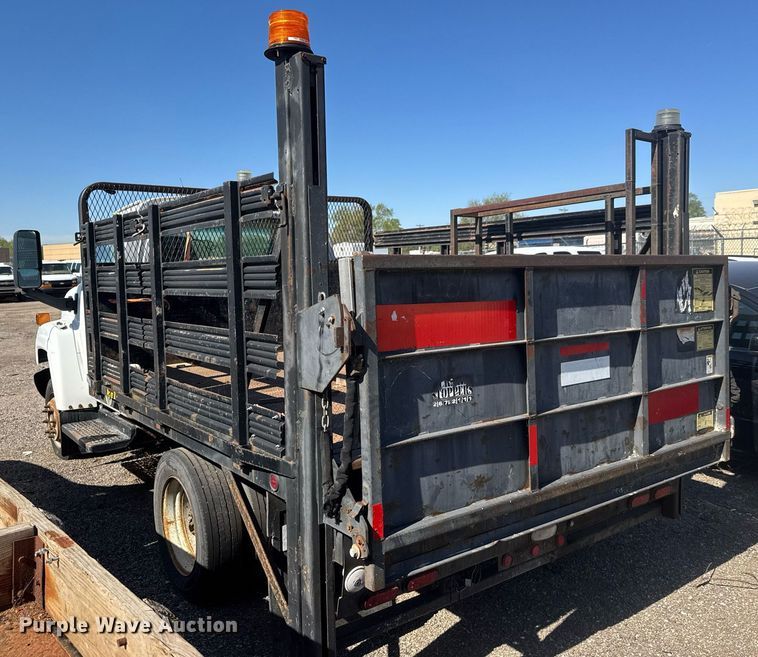 image for item EO0680 2008 Chevrolet C4500 flatbed truck