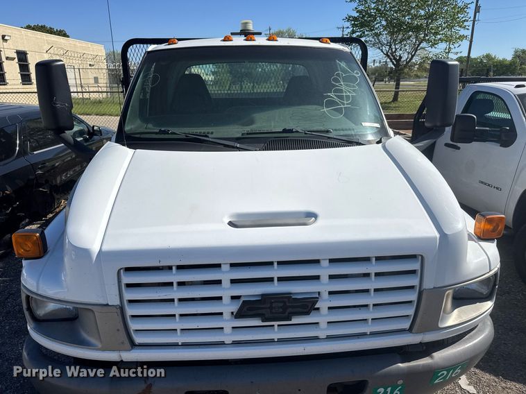 image for item EO0680 2008 Chevrolet C4500 flatbed truck