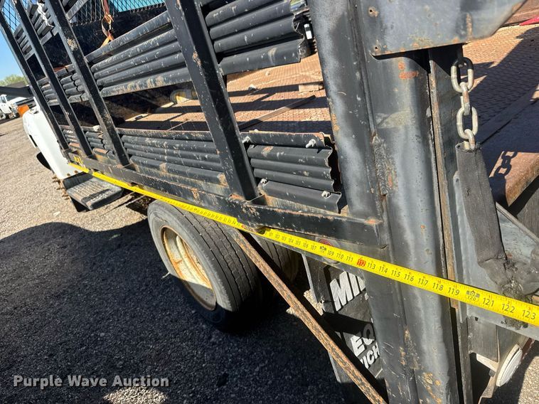 image for item EO0680 2008 Chevrolet C4500 flatbed truck