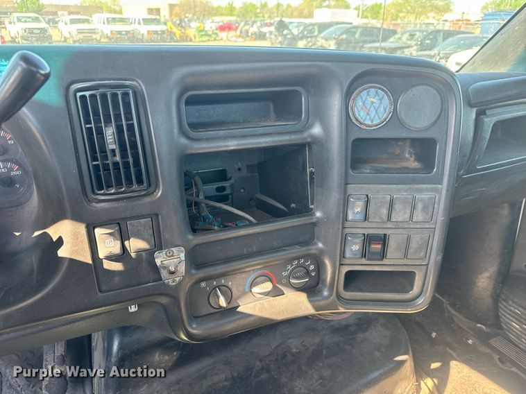 image for item EO0680 2008 Chevrolet C4500 flatbed truck