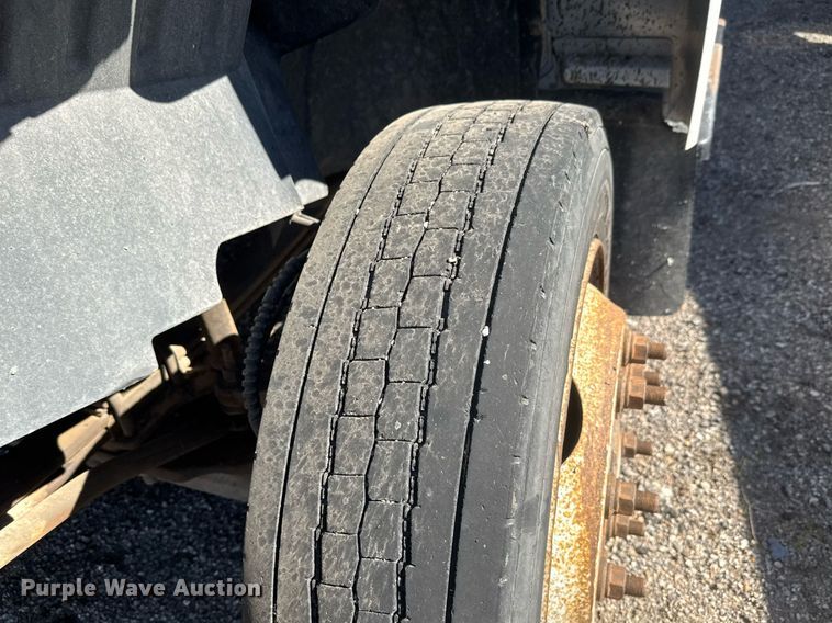 image for item EO0680 2008 Chevrolet C4500 flatbed truck