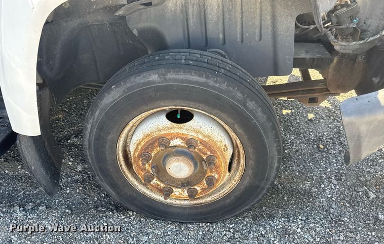 image for item EO0680 2008 Chevrolet C4500 flatbed truck