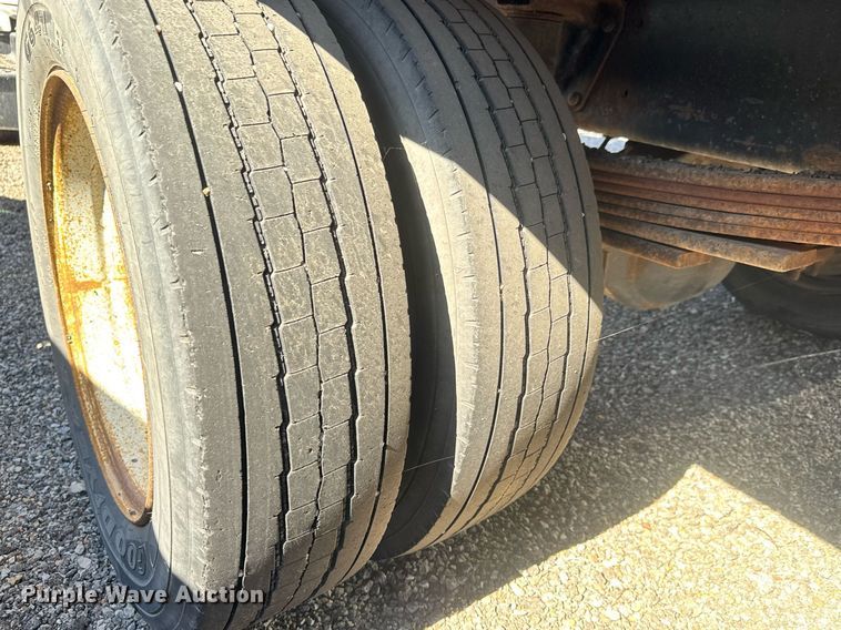 image for item EO0680 2008 Chevrolet C4500 flatbed truck