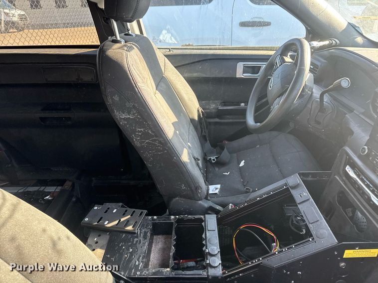 image for item EO0684 2021 Ford Explorer Police Interceptor SUV