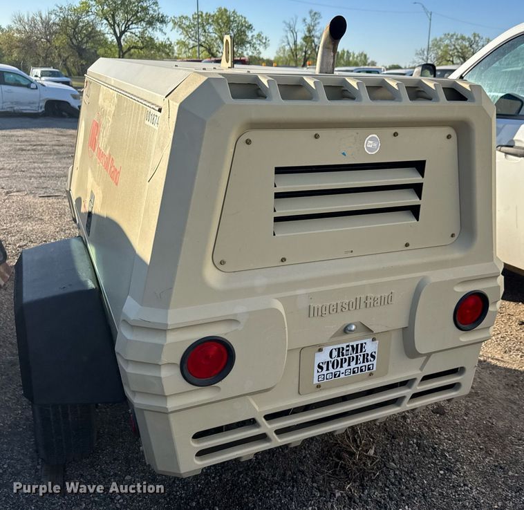 image for item EO0689 2008 Ingersoll Rand P185 air compressor