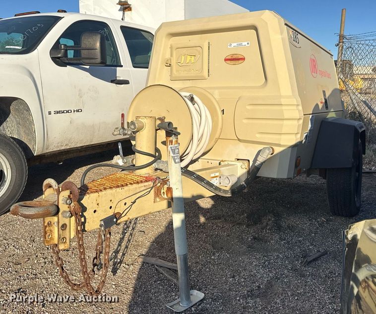 image for item EO0689 2008 Ingersoll Rand P185 air compressor