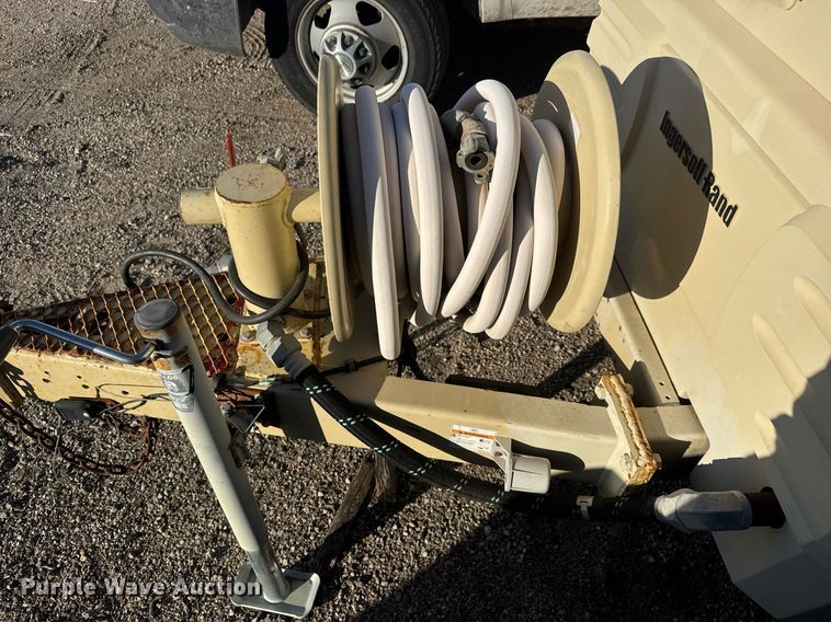 image for item EO0689 2008 Ingersoll Rand P185 air compressor