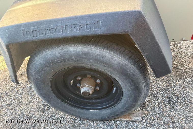 image for item EO0689 2008 Ingersoll Rand P185 air compressor