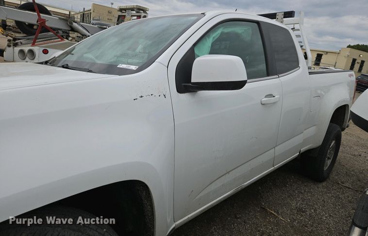 image for item EO0691 2016 Chevrolet Colorado Ext. Cab pickup truck