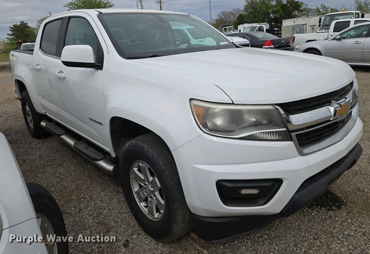 image for item EO0692 2017 Chevrolet Colorado Crew Cab pickup truck