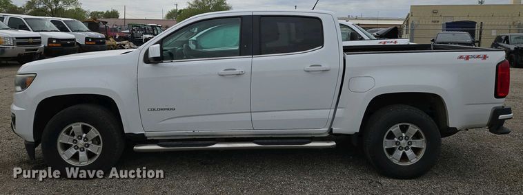 image for item EO0692 2017 Chevrolet Colorado Crew Cab pickup truck