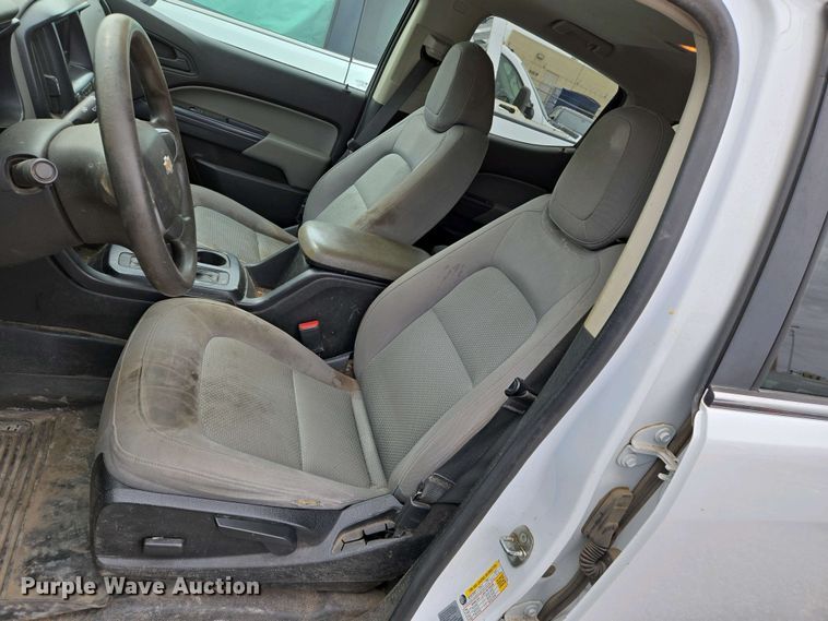 image for item EO0692 2017 Chevrolet Colorado Crew Cab pickup truck