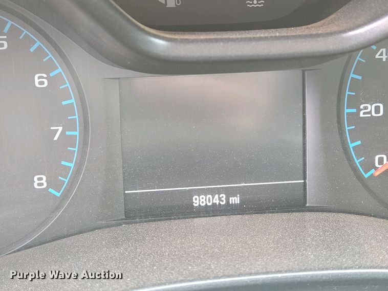 image for item EO0692 2017 Chevrolet Colorado Crew Cab pickup truck