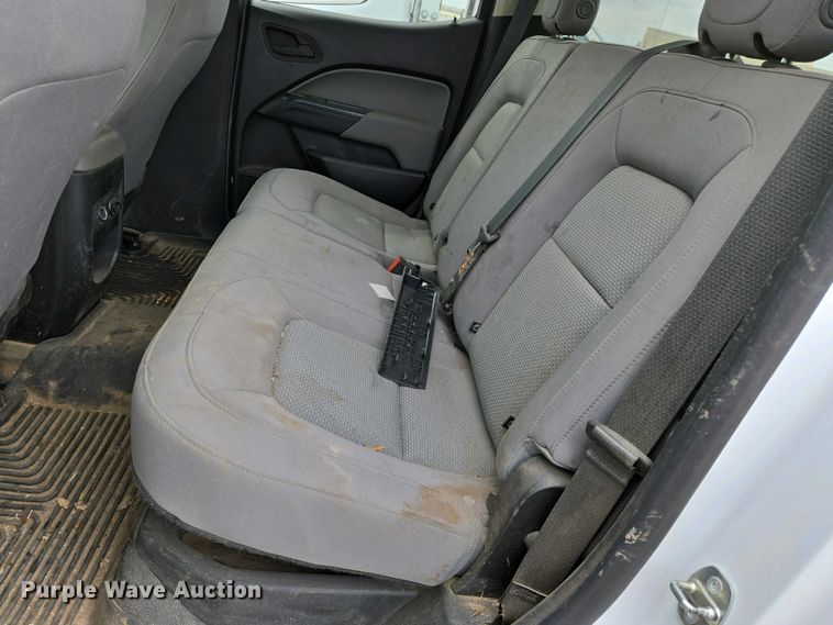 image for item EO0692 2017 Chevrolet Colorado Crew Cab pickup truck