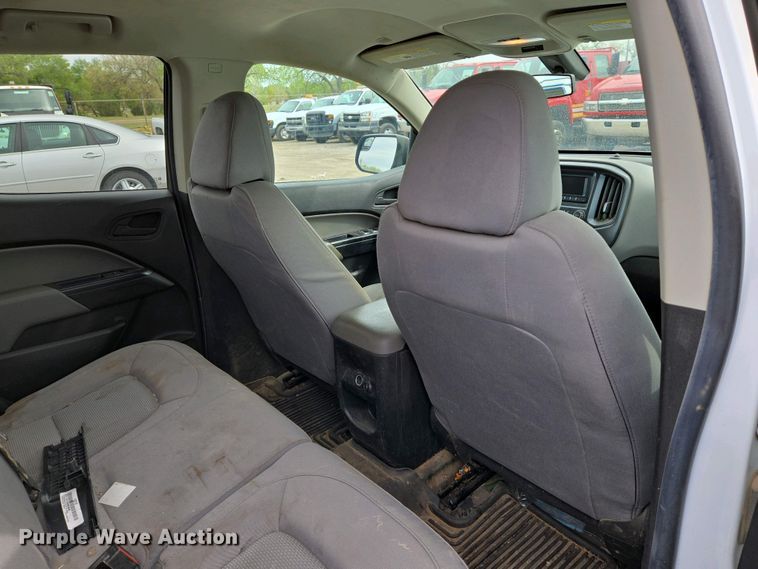 image for item EO0692 2017 Chevrolet Colorado Crew Cab pickup truck