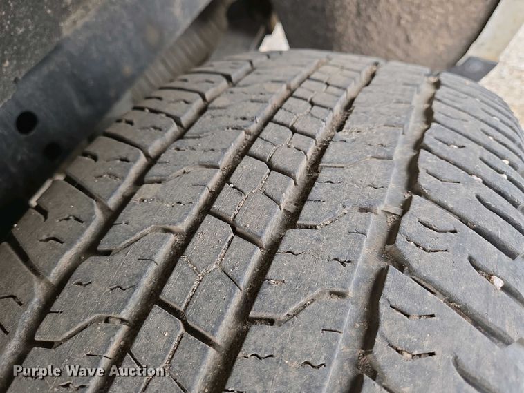 image for item EO0692 2017 Chevrolet Colorado Crew Cab pickup truck