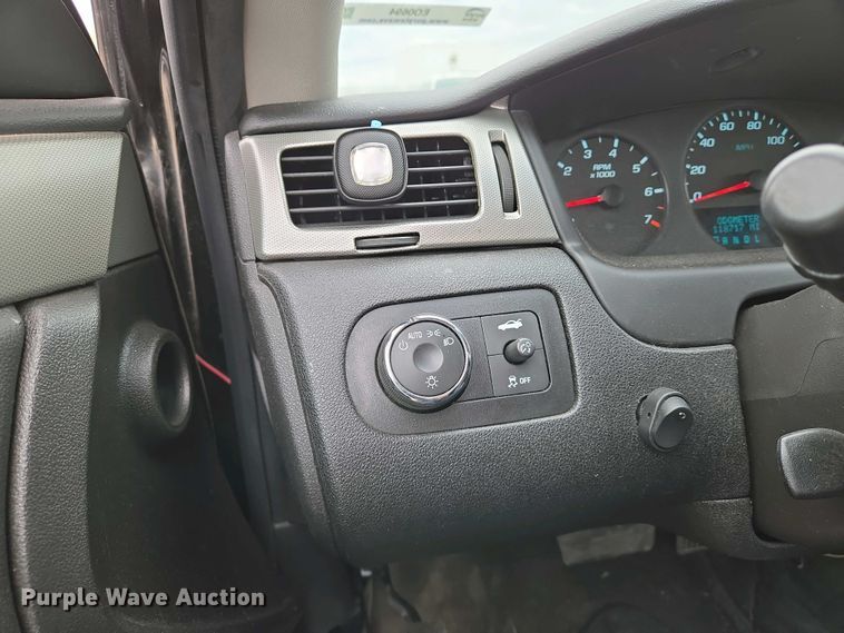 image for item EO0694 2013 Chevrolet Impala Police Cruiser  