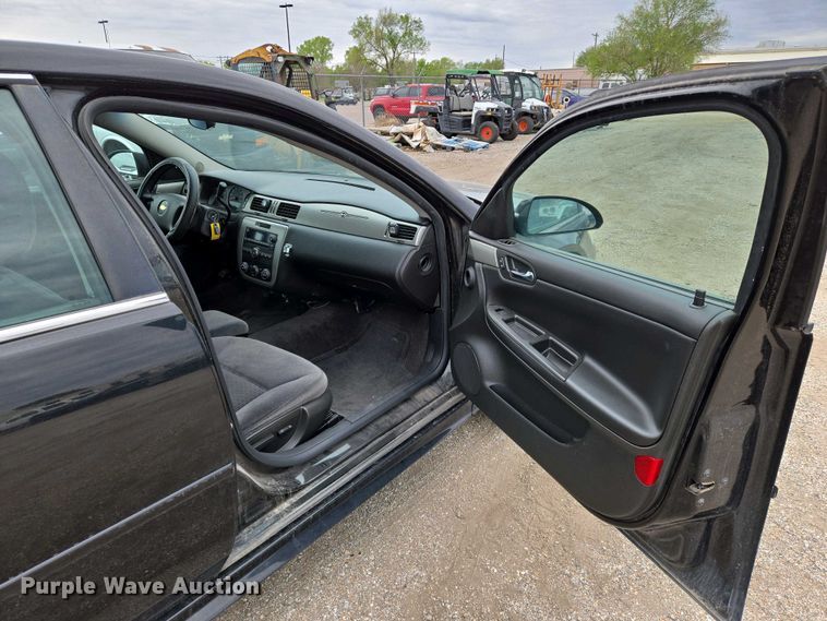 image for item EO0694 2013 Chevrolet Impala Police Cruiser  