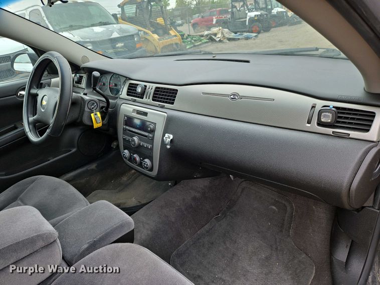 image for item EO0694 2013 Chevrolet Impala Police Cruiser  