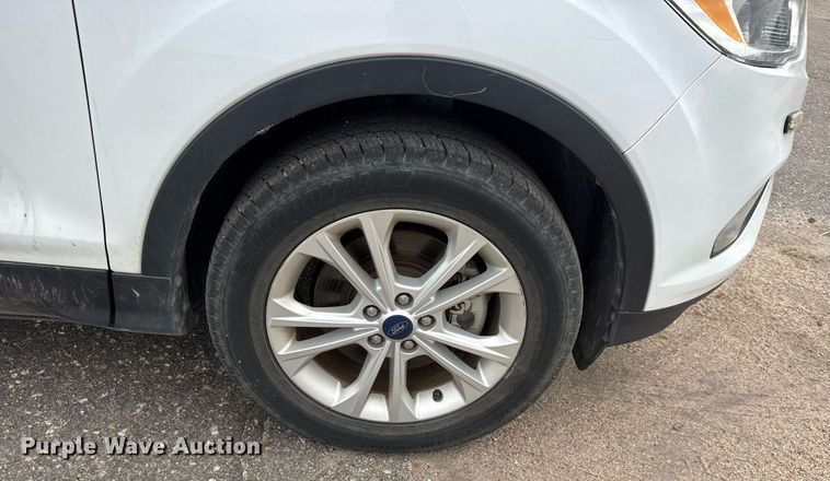 image for item EO0698 2018 Ford Escape SE  SUV