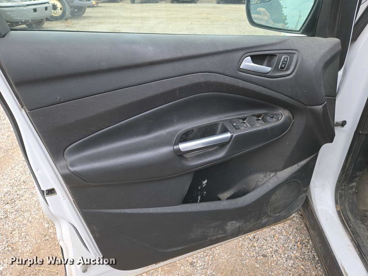 image for item EO0699 2017 Ford Escape SE  SUV