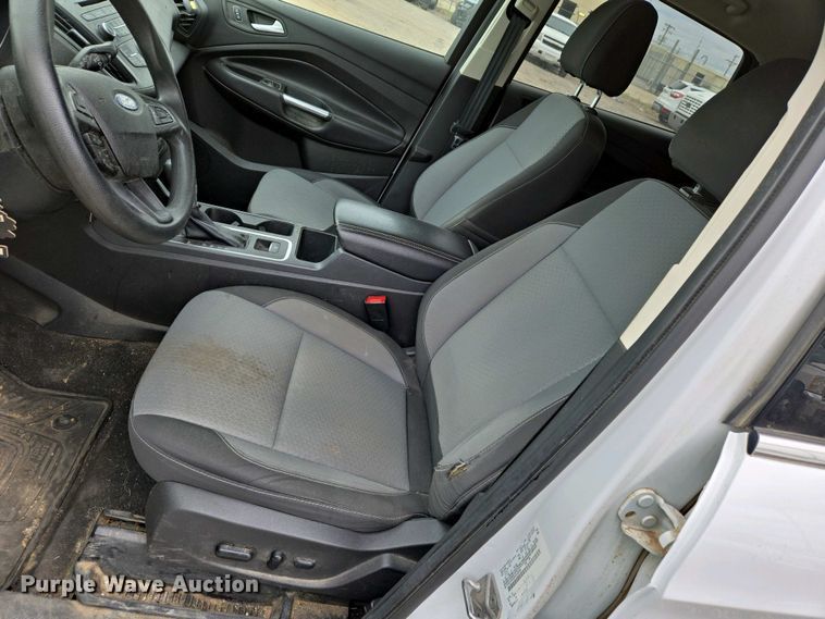 image for item EO0699 2017 Ford Escape SE  SUV