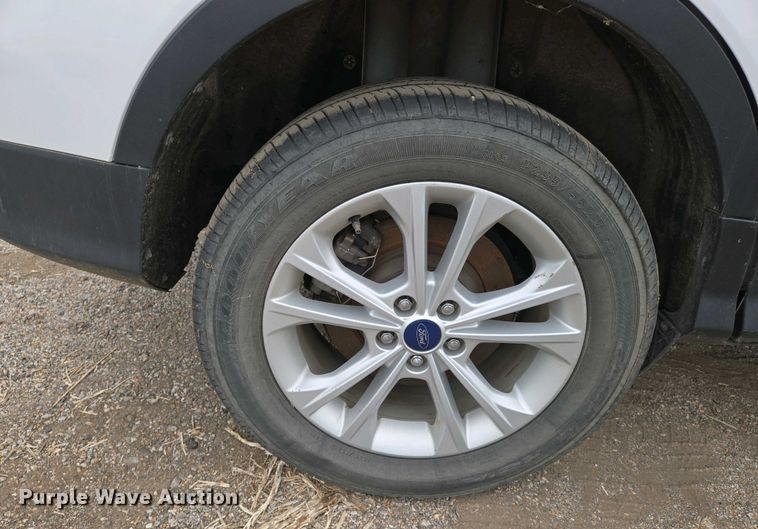 image for item EO0699 2017 Ford Escape SE  SUV