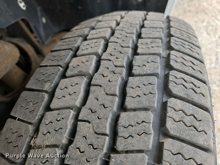 image for item EO0701 2009 Chevrolet Colorado Crew Cab pickup truck