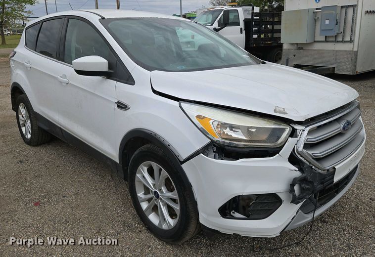 image for item EO0702 2017 Ford Escape SE SUV