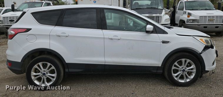 image for item EO0702 2017 Ford Escape SE SUV