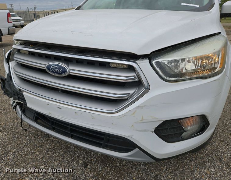 image for item EO0702 2017 Ford Escape SE SUV