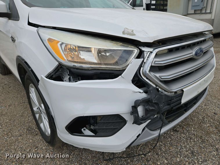 image for item EO0702 2017 Ford Escape SE SUV