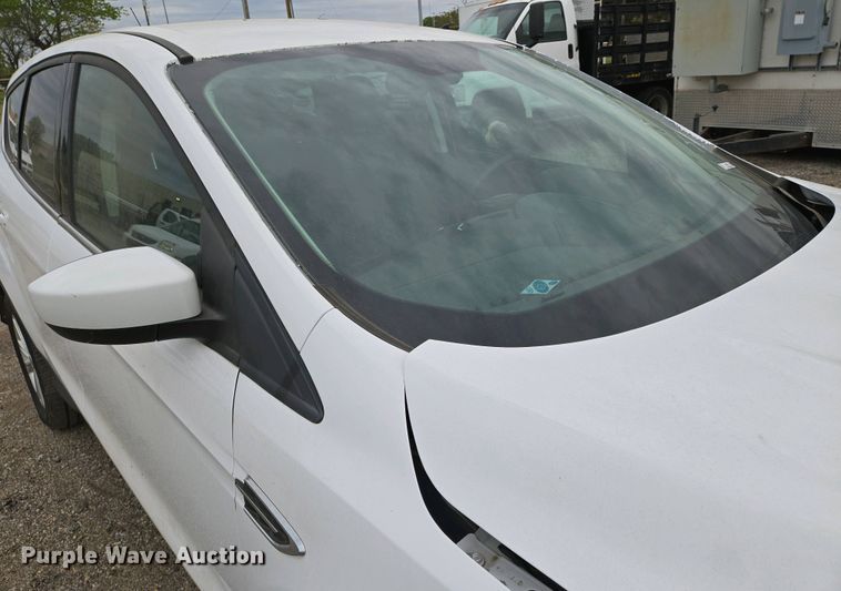 image for item EO0702 2017 Ford Escape SE SUV