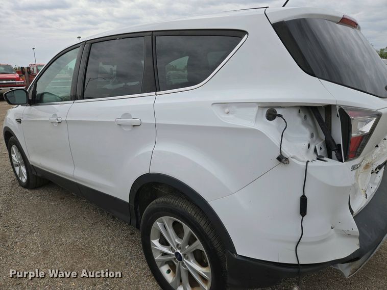 image for item EO0702 2017 Ford Escape SE SUV