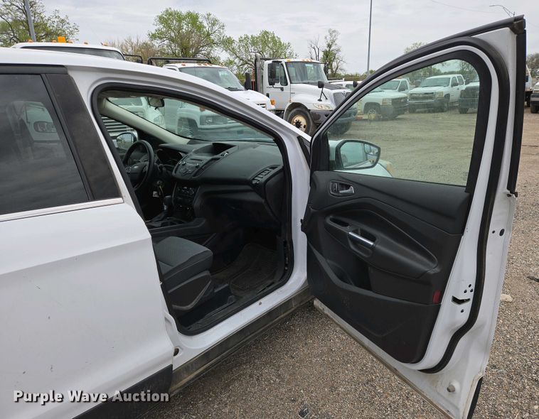 image for item EO0702 2017 Ford Escape SE SUV