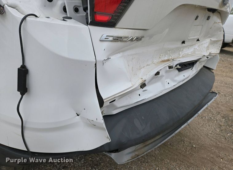 image for item EO0702 2017 Ford Escape SE SUV