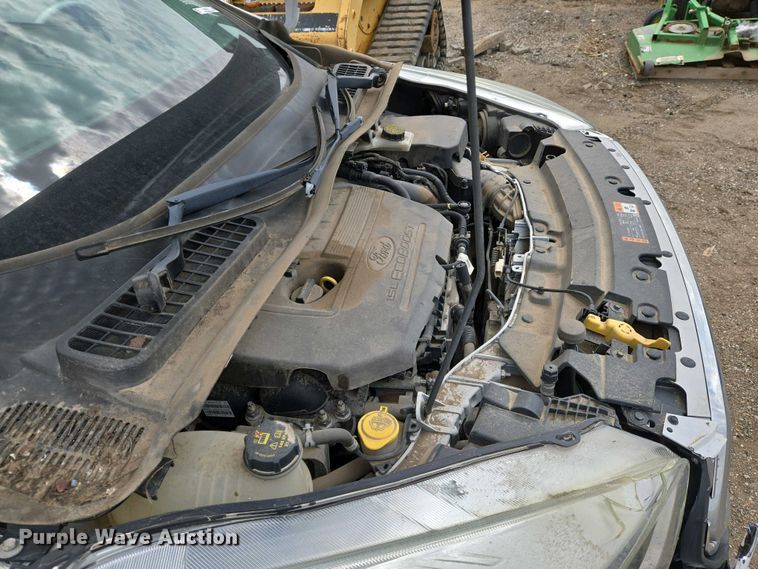 image for item EO0702 2017 Ford Escape SE SUV